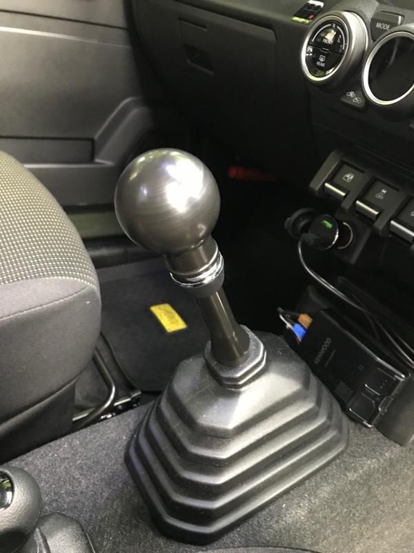 アピオ(Apio) 54シフトノブ・アルミ製(JB64,JB74) 6031-11A アピオ(Apio) 54シフトノブ・アルミ製(JB64,JB74) 6031-11A