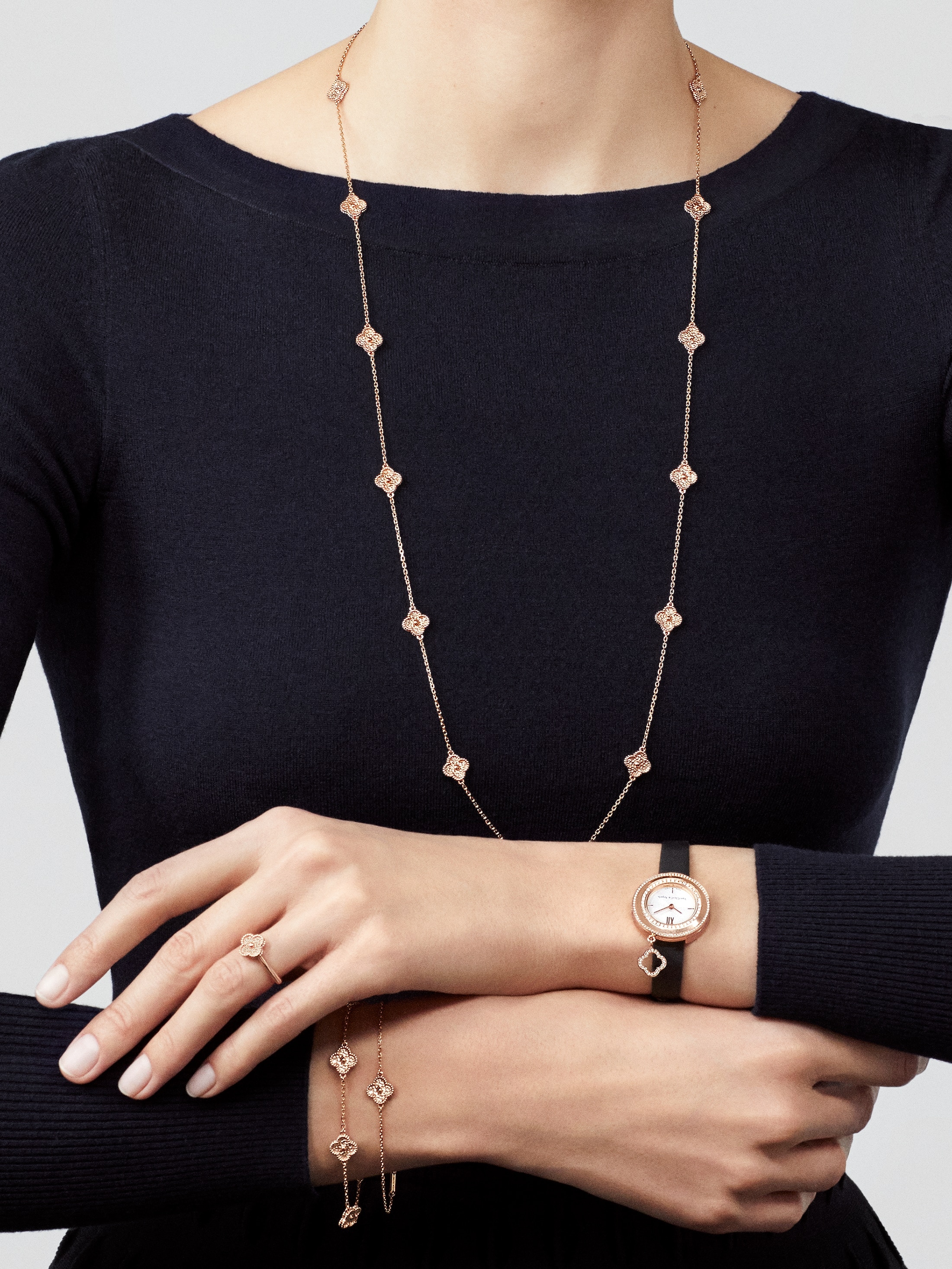 ヴァンクリーフ&アーペル スウィートアルハンブラ ブレスレット K18YG マザーオブパール 新品仕上済 クローバー 中古 送料無料