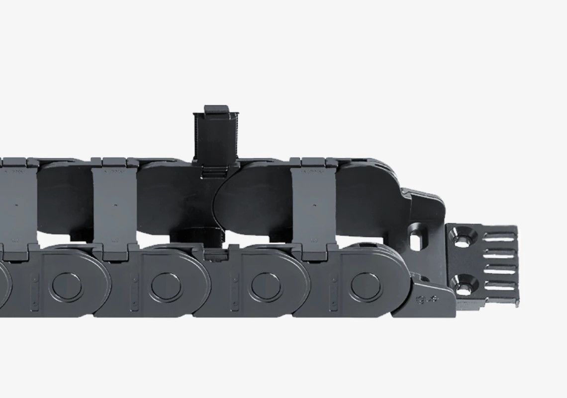 イグス エナジーチェーン ケーブル保護管 54リンク 1500.068.125.0-54L