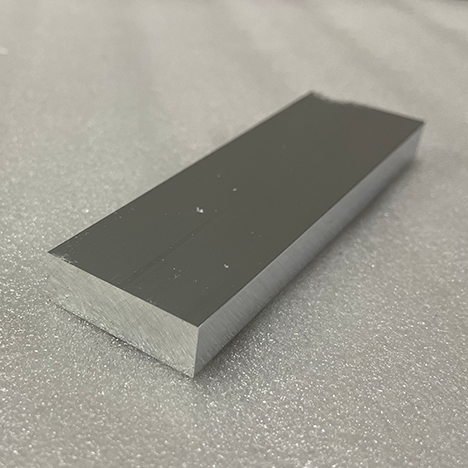 アルミ 63S平角棒 厚さ 35mm×巾 100mm　750 mm