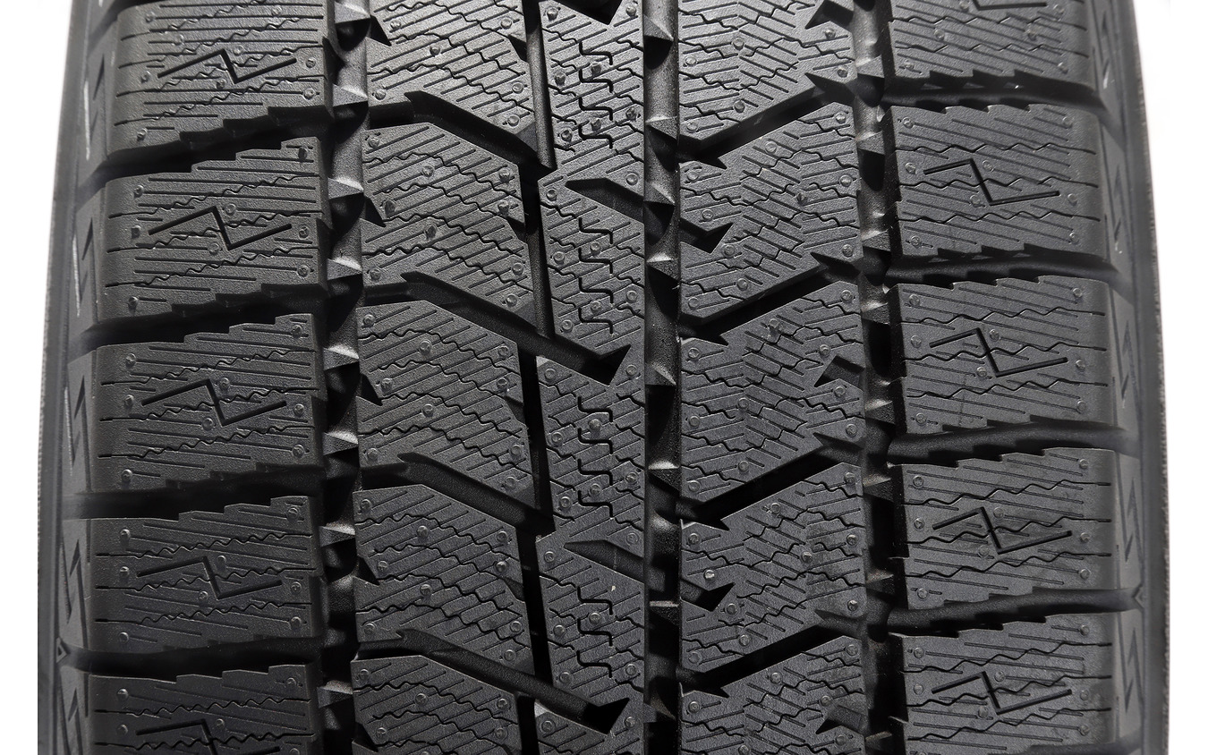 トーヨー オブザーブ TOYO OBSERVE GIZ3 245/40R18 93Q 新品 スタッドレスタイヤ 2本セット