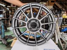 送料無料 エルベ ESTROSA EST-8S (DG) 4J-13 +45 4H-100 (13インチ) 4H100 4J+45