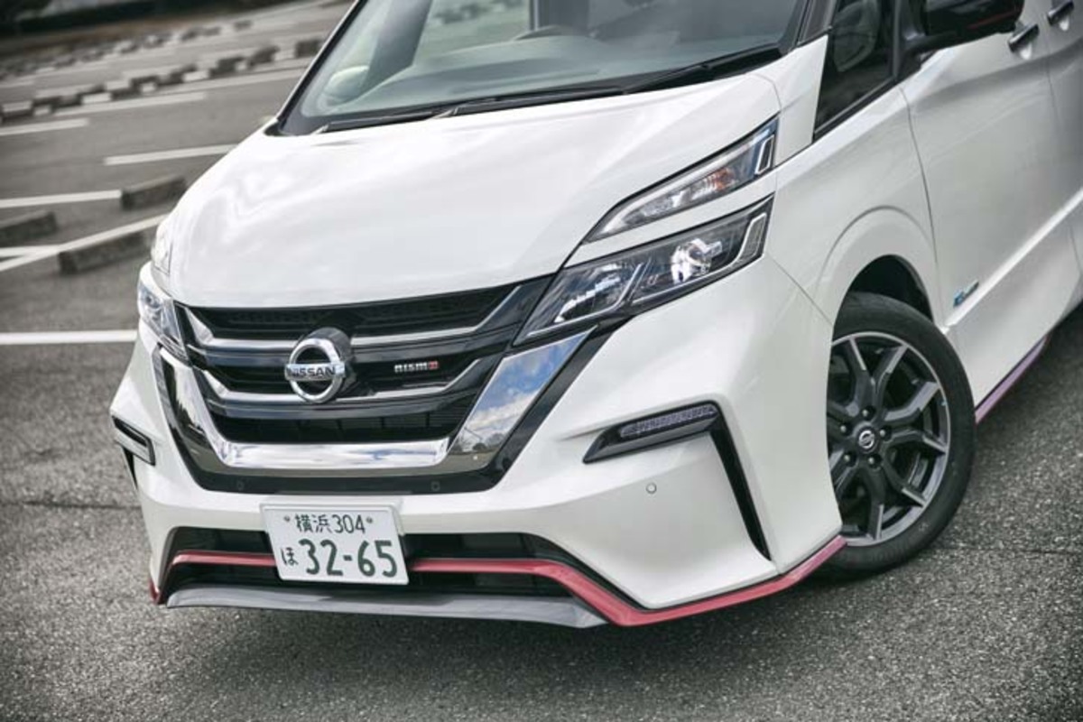 NISMO ニスモ フロアマット　セレナ/ハイウェイスター/ライダー　C27/GC27/GNC24/GFC27/GFNC27　超ロングスライド仕様車　(74900-RN7C1