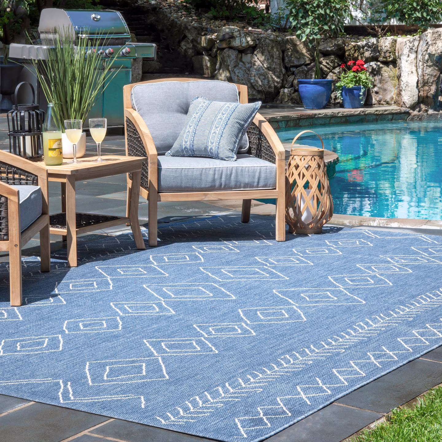 nuLOOM Sierra Moroccan Diamond Outdoor Area Rug, 3\' x 5\', Blue