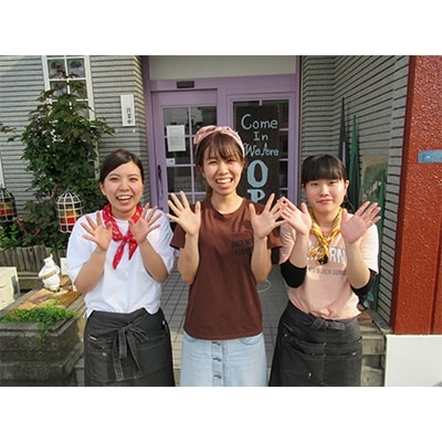 ふるさと納税 香美市 八王子ロール3本セット:八王子ロール、八王子ロール(コーヒー)、八王子ロール(西山金時)各1本