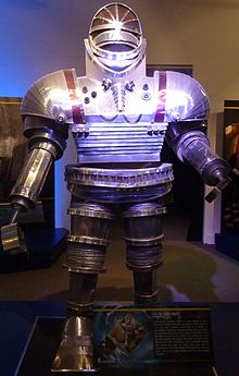 ロボット Doctor Who Classic Series Magnus Greel and Mr. Sin From \