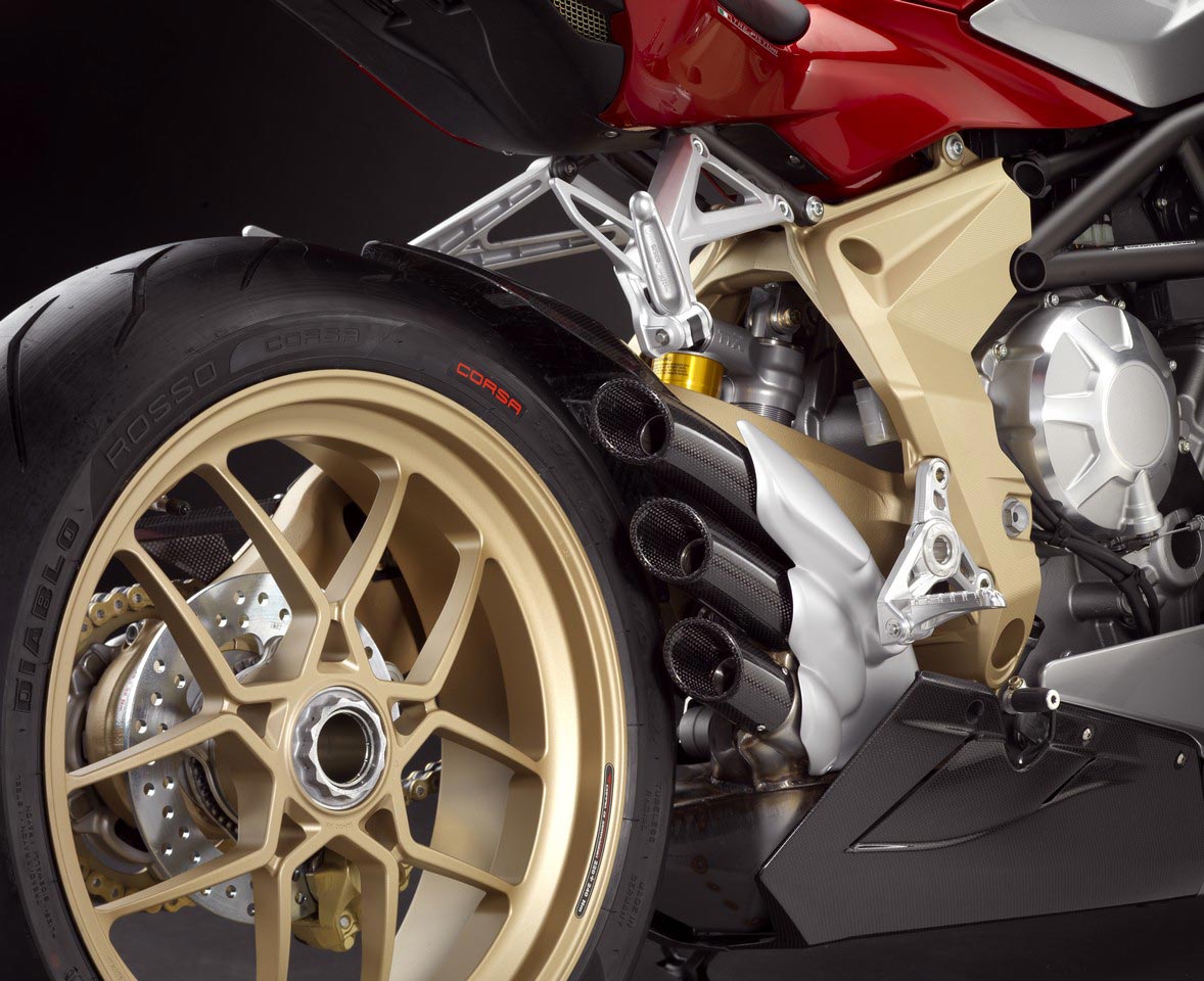 ホイール MV Agusta 675 Brutale All All All BrutaleをフィットするためのOZ GASS RS-A黒鍛造アロイホイール OZ Gass RS-A Black Forged Alloy Wheel