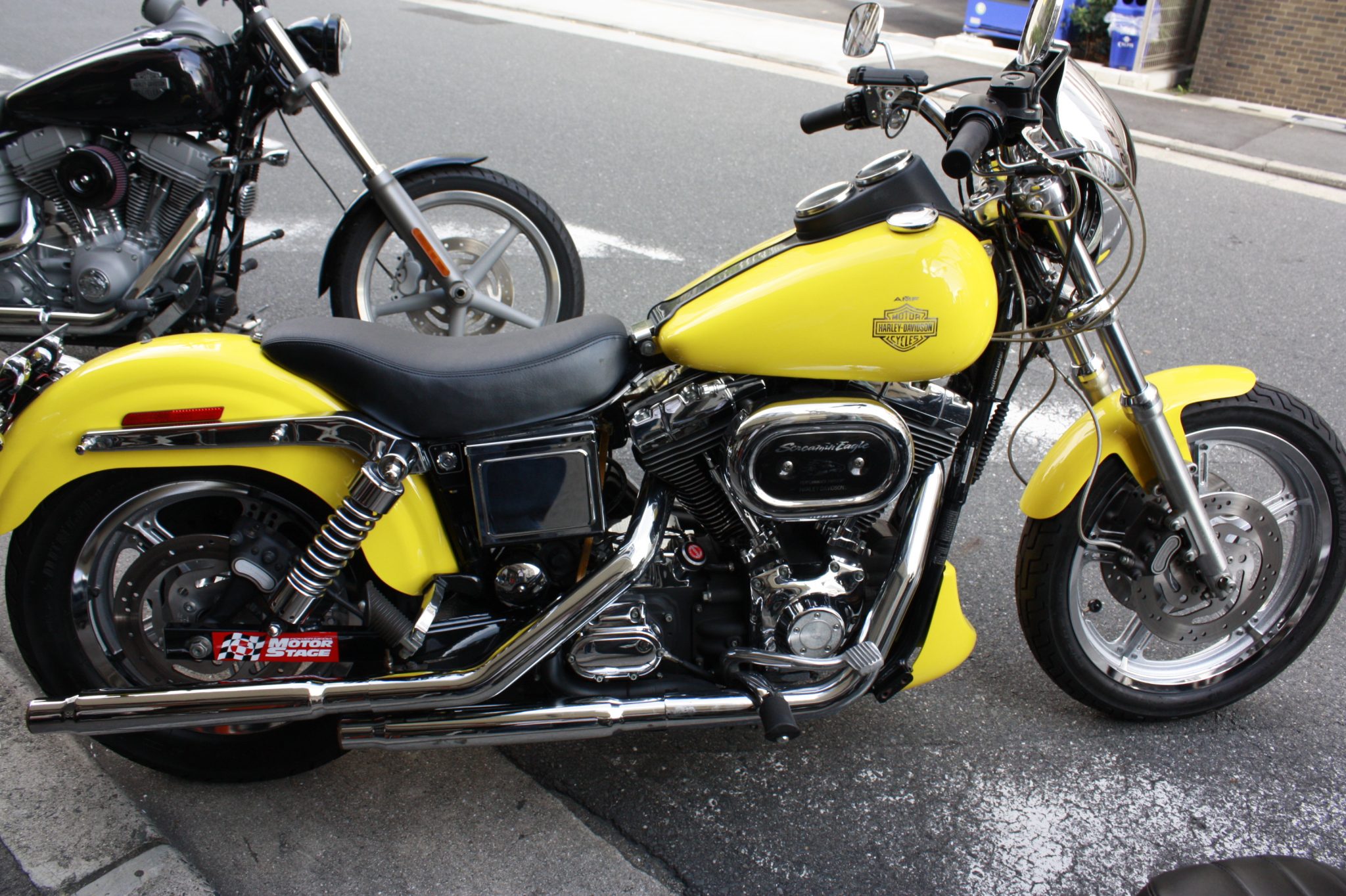 2018504 モーターステージ スリップオンマフラー 76スラッシュ 18年以降 FLHC、FLDC バフ HD店