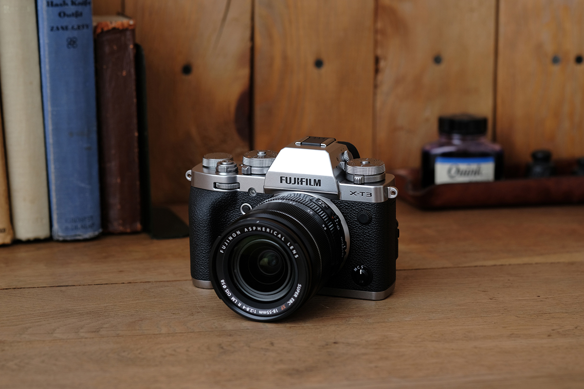 富士フイルム FUJIFILM X-E2 60mm 2.4 単焦点 レンズキット シルバー ミラーレス一眼 カメラ 中古